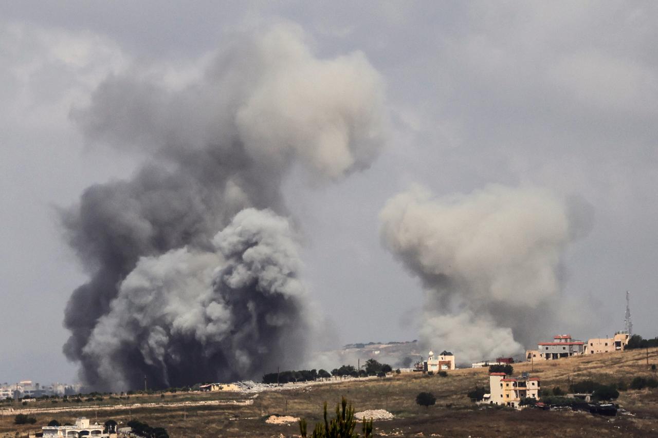 Israel advances north of Litani River as Lebanese army pulls back