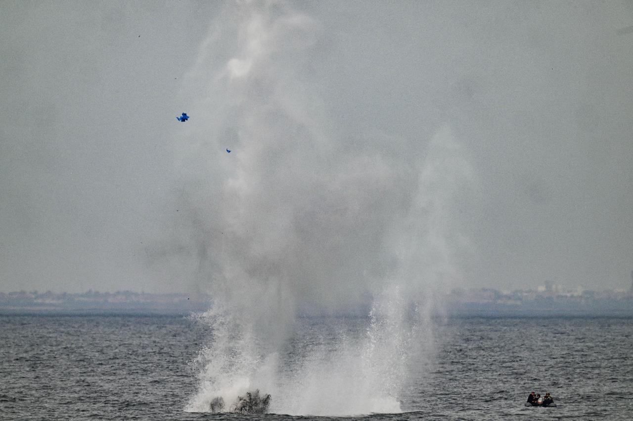 Oman warns suspected mine seen in Strait of Hormuz