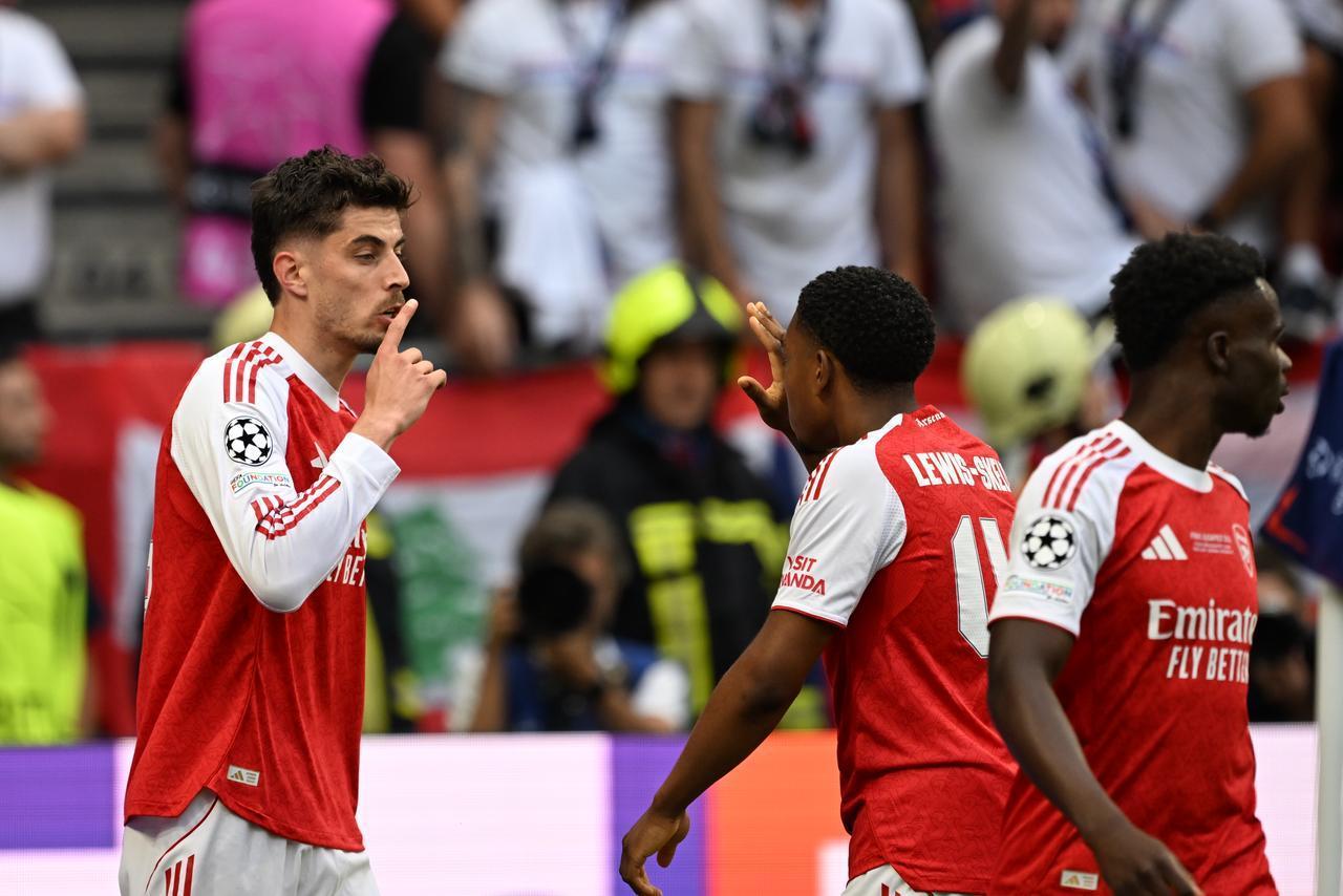 Kai Havertz (29) of Arsenal celebrates with teammates after scoring a goal during the UEFA Champions League final match between Paris Saint-Germain (PSG) and Arsenal at Puskas Arena in Budapest, Hungary, May 30, 2026. (AA Photo)