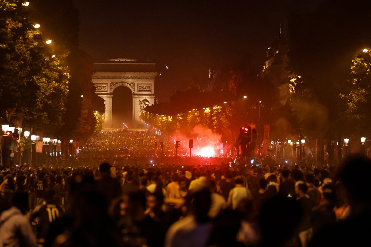 416 arrested in France following PSG’s Champions League win