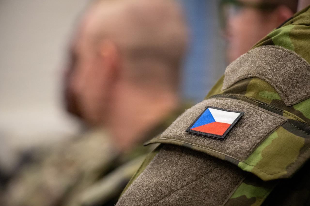A delegation from the Czech Republic in Landstuhl Regional Medical Center, Nov. 19, 2025, in Landstuhl, Germany. (Photo via U.S. DoD)