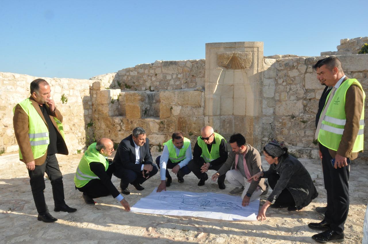 Officials inspect ongoing restoration works at Silifke Castle, which is set to reopen to visitors with night lighting in Mersin, Türkiye, May 4, 2026. (AA Photo)