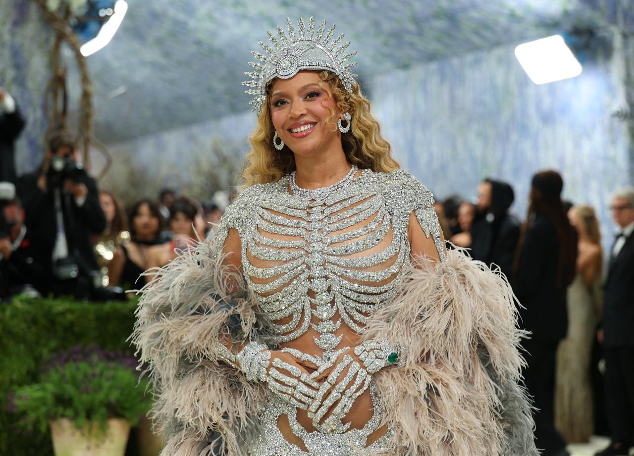 US musician Beyonce arrives for the 2026 Met Gala at the Metropolitan Museum of Art, in New York, on May 4, 2026. (AFP Photo)