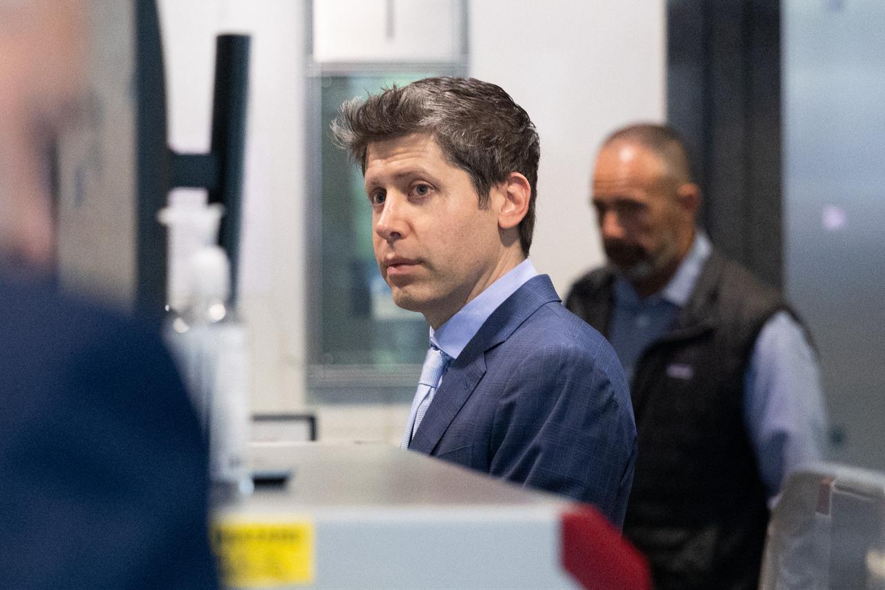 OpenAI CEO Sam Altman arrives to court at the Ronald V. Dellums Federal Building in Oakland, California on April 30, 2026. (AFP Photo)
