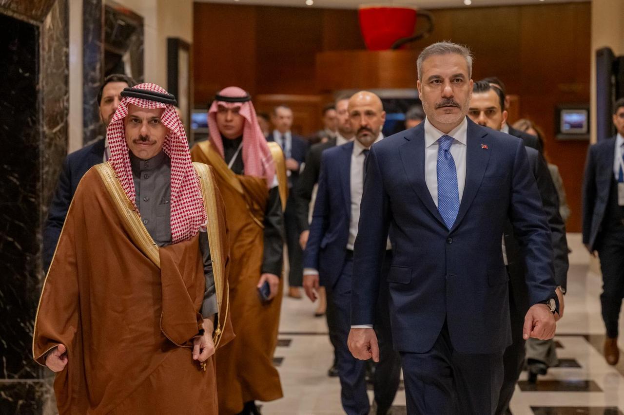 Turkish Foreign Minister Hakan Fidan and Saudi Foreign Minister Prince Faisal bin Farhan Al-Saud arrive for talks, Ankara, Türkiye, May 6, 2026. (AA Photo)