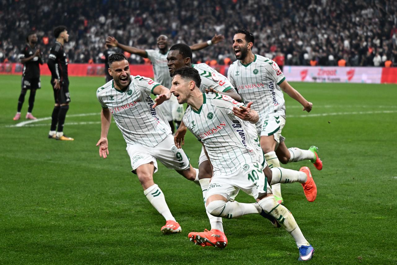 Besiktas heartbreak as late penalty sends Konyaspor to Turkish Cup final