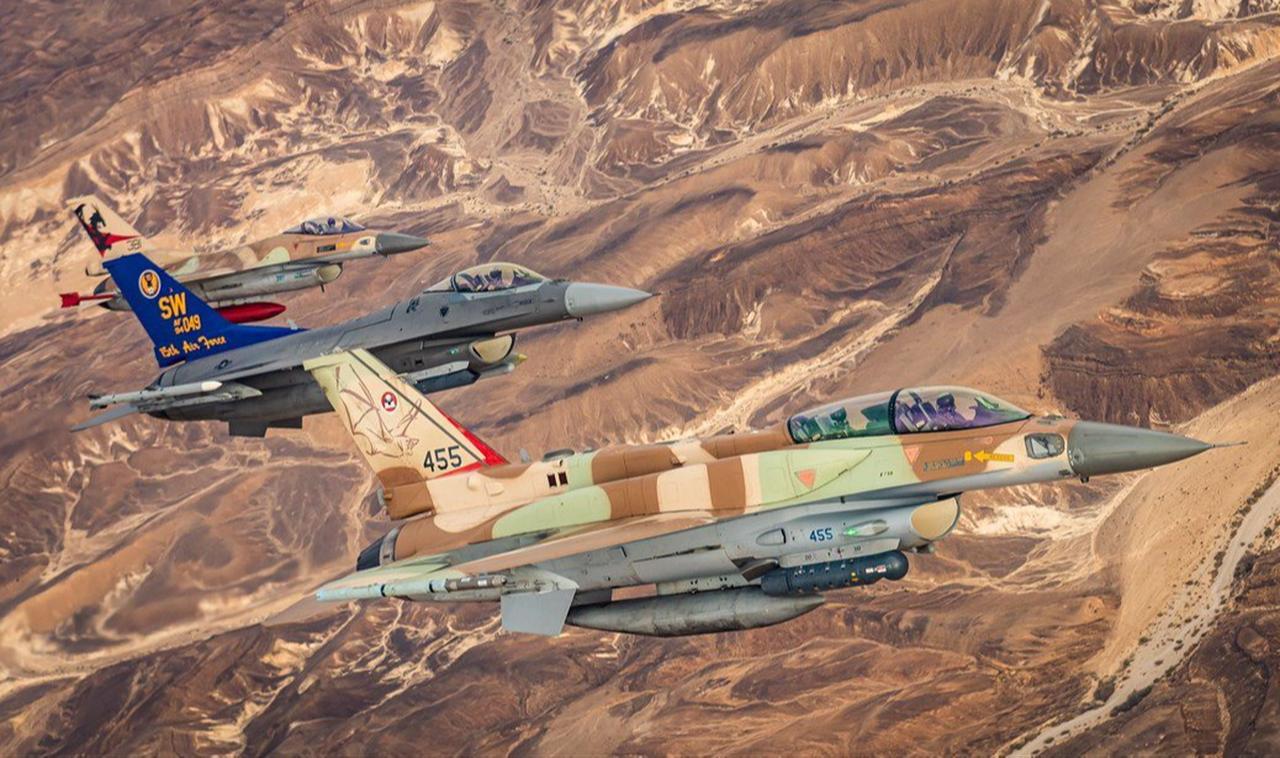 A U.S. Air Force F-16 Fighting Falcon flies alongside the Israeli Air Force during Desert Falcon in Israel, Jan. 16, 2022 (Photo via Israeli Air Force)