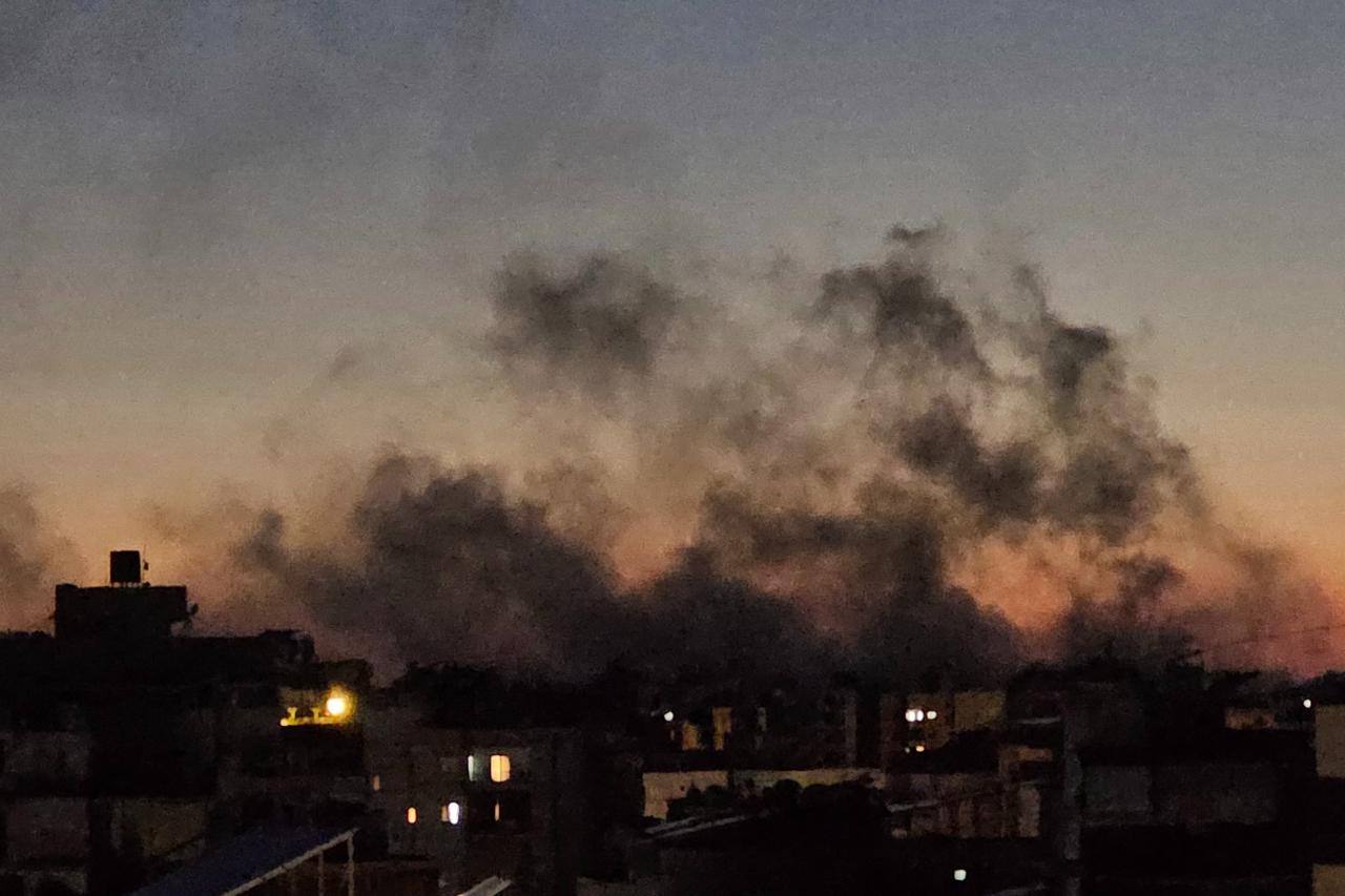 Smoke rises from the site of an Israeli airstrike that targeted Beirut’s southern suburbs neighbourhood of Haret Hreik, Lebanon, May 6, 2026. (AFP Photo)