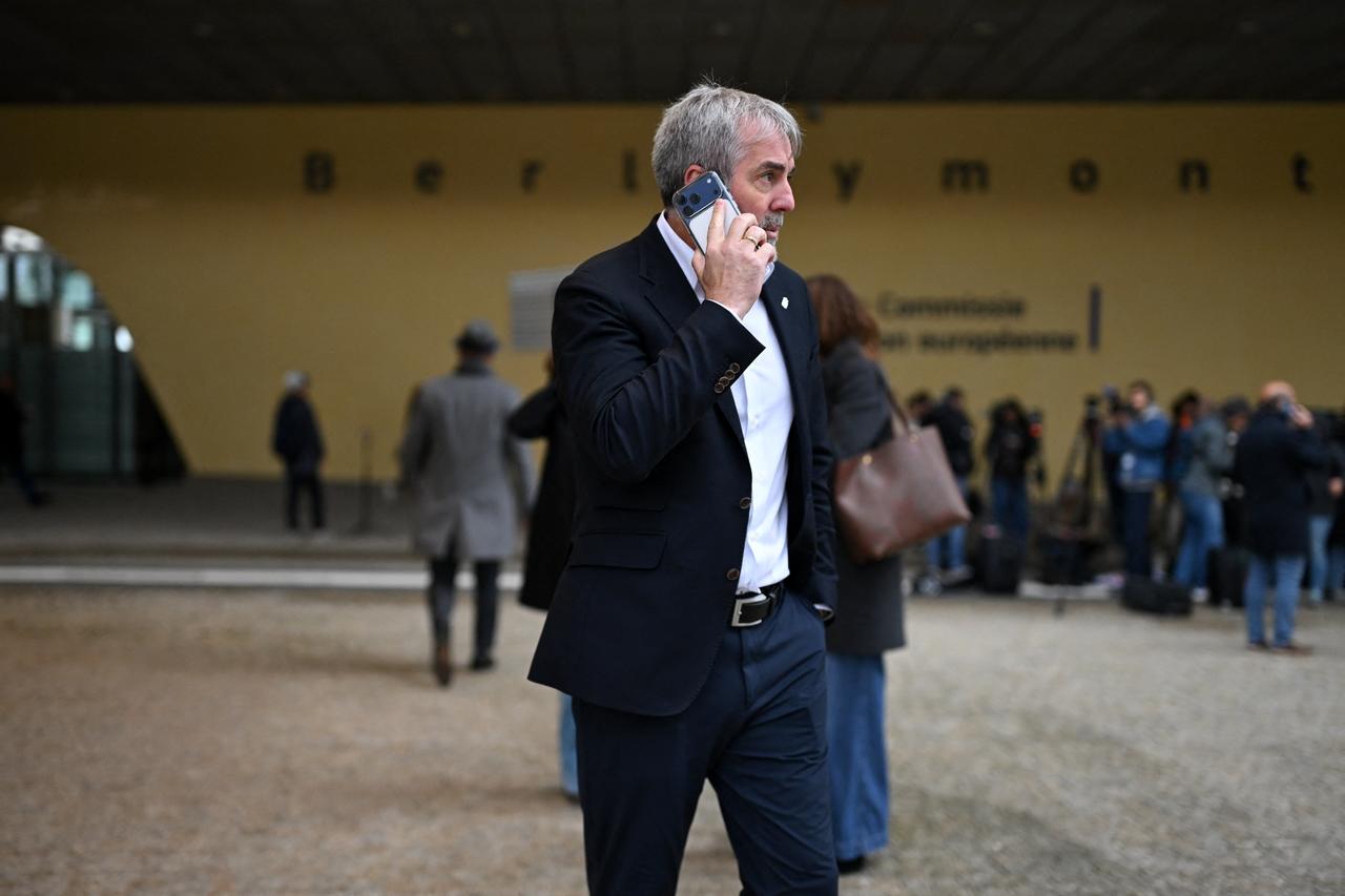 Fernando Clavijo Batlle, President of the Canary Islands, arrives for a statement in front of the European Commission amid the deadly outbreak of hantavirus, Brussels, Belgium, May 6, 2026. (AFP Photo)