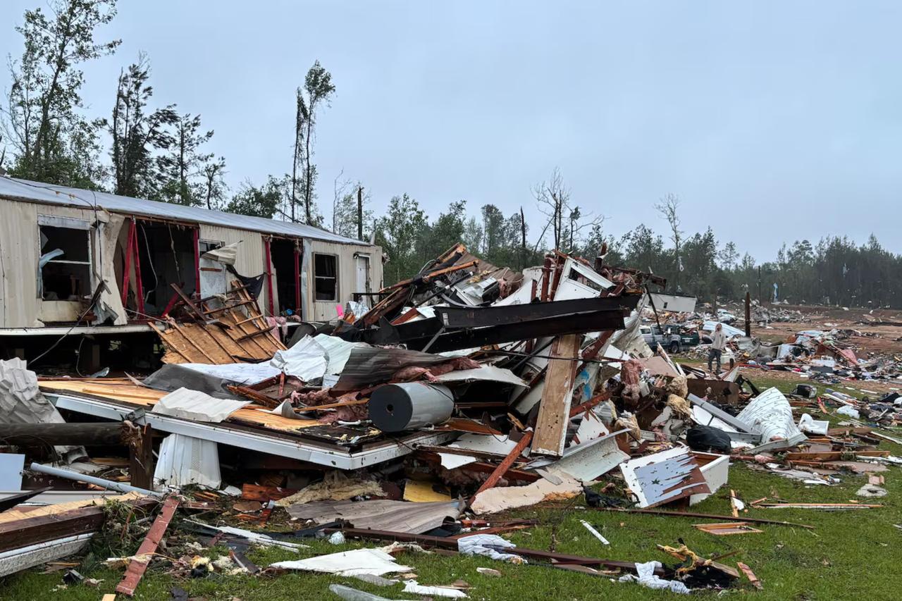 Storms ravage Mississippi, nearly 500 homes damaged as tornadoes strike
