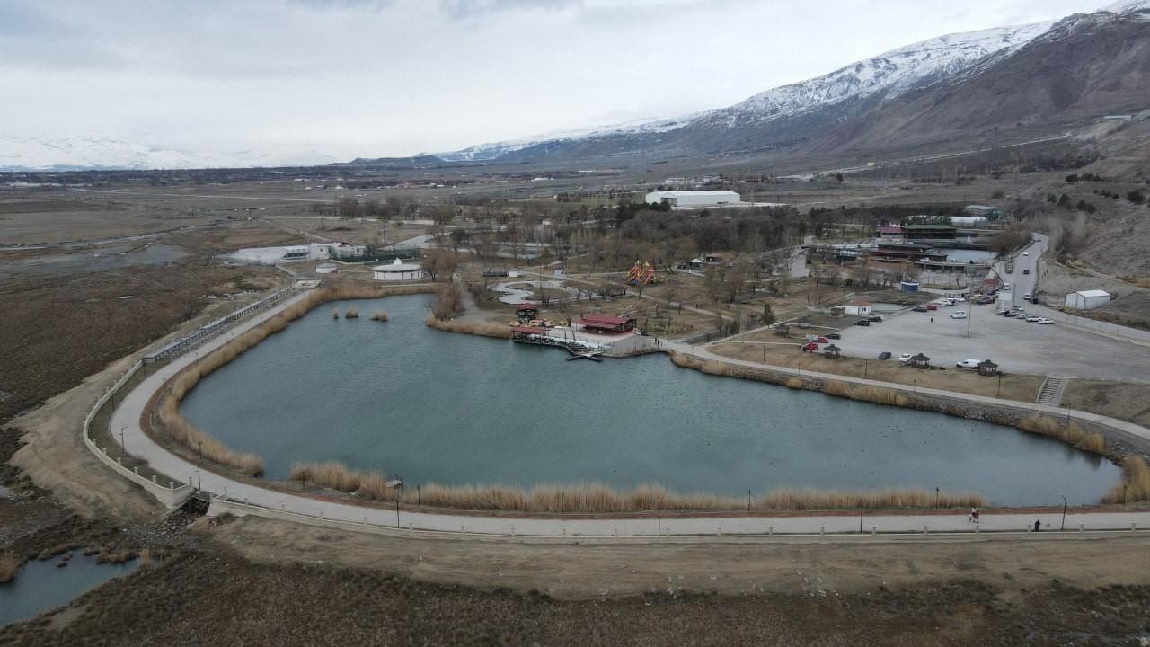 A view of the Ekşisu Recreation Area, a natural picnic and recreation site in Erzincan, Türkiye, May 8, 2026. (IHA Photo)