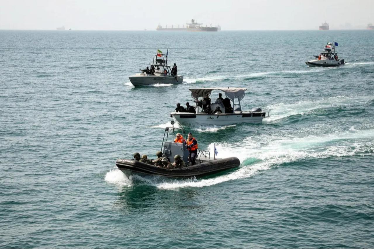 Naval units from Iran and Russia conduct a rescue simulation of a hijacked vessel during joint naval drills at the Port of Bandar Abbas near the Strait of Hormuz in Hormozgan, Iran, February 19, 2026. (AA Photo)