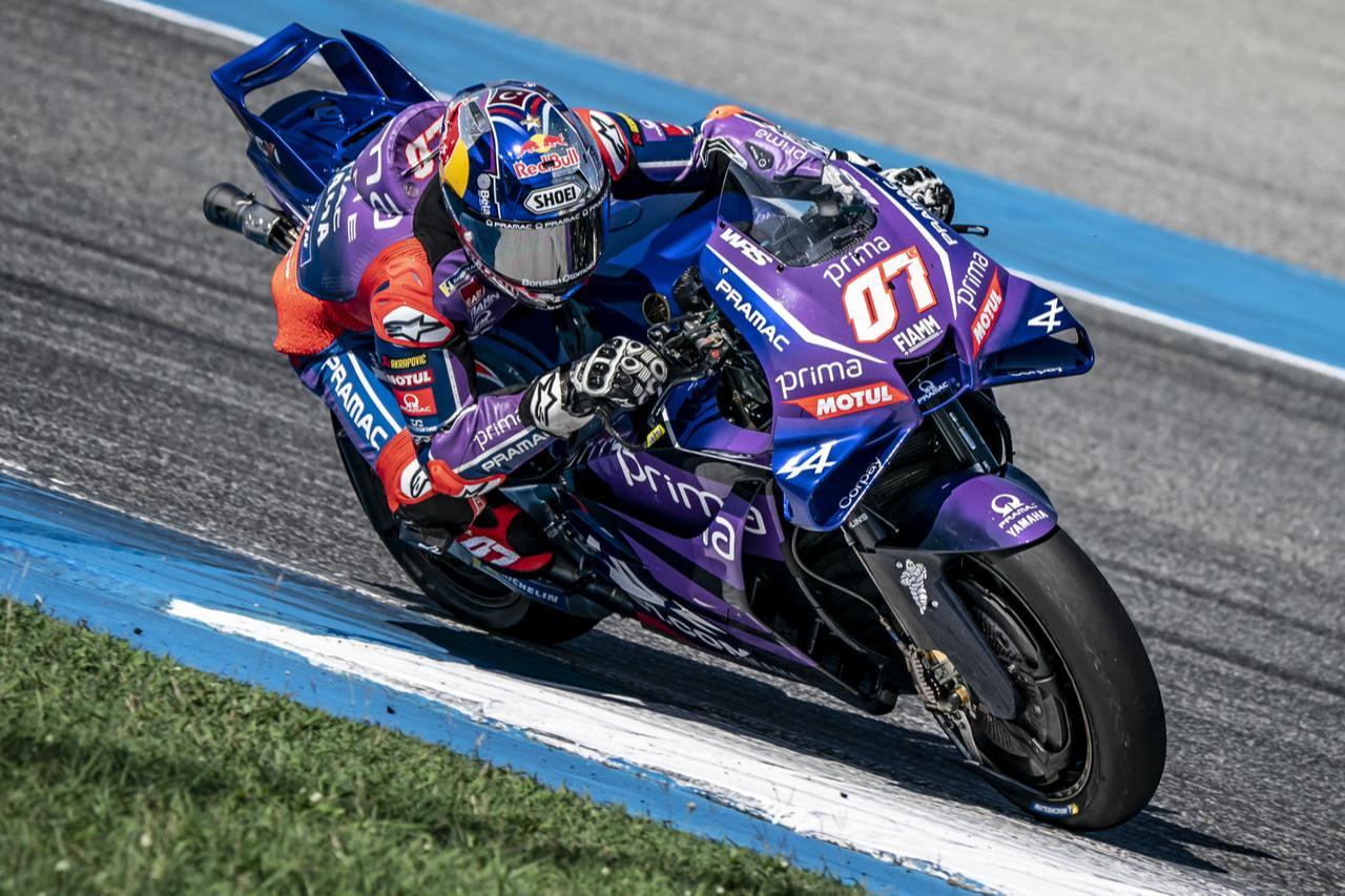 Toprak Razgatlioglu competes in the opening race of the 2026 MotoGP season at the Chang International Circuit in Thailand, March 1, 2026. (AA Photo)