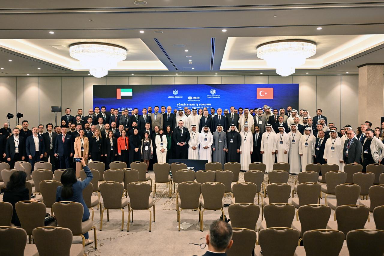 Participants pose for a group photo during the Türkiye-UAE Business Forum in Istanbul, Türkiye, May 8, 2026. (Photo by AA)