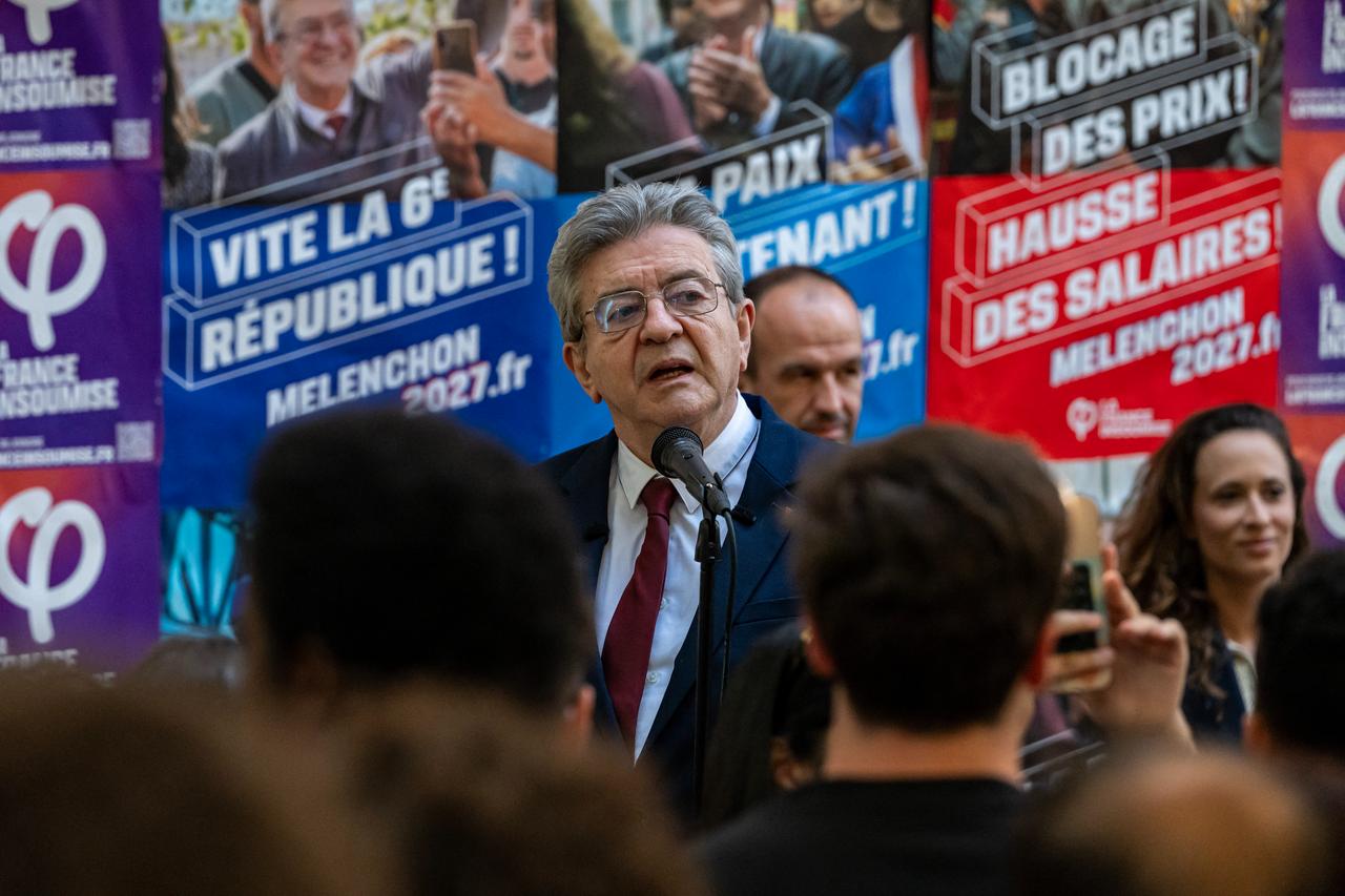 Founder of French left-wing party La France Insoumise (LFI) Jean-Luc Melenchon gestures as he delivers a speech during a last-minute outdoor meeting in Marseille on May 7, 2026. (AFP Photo)