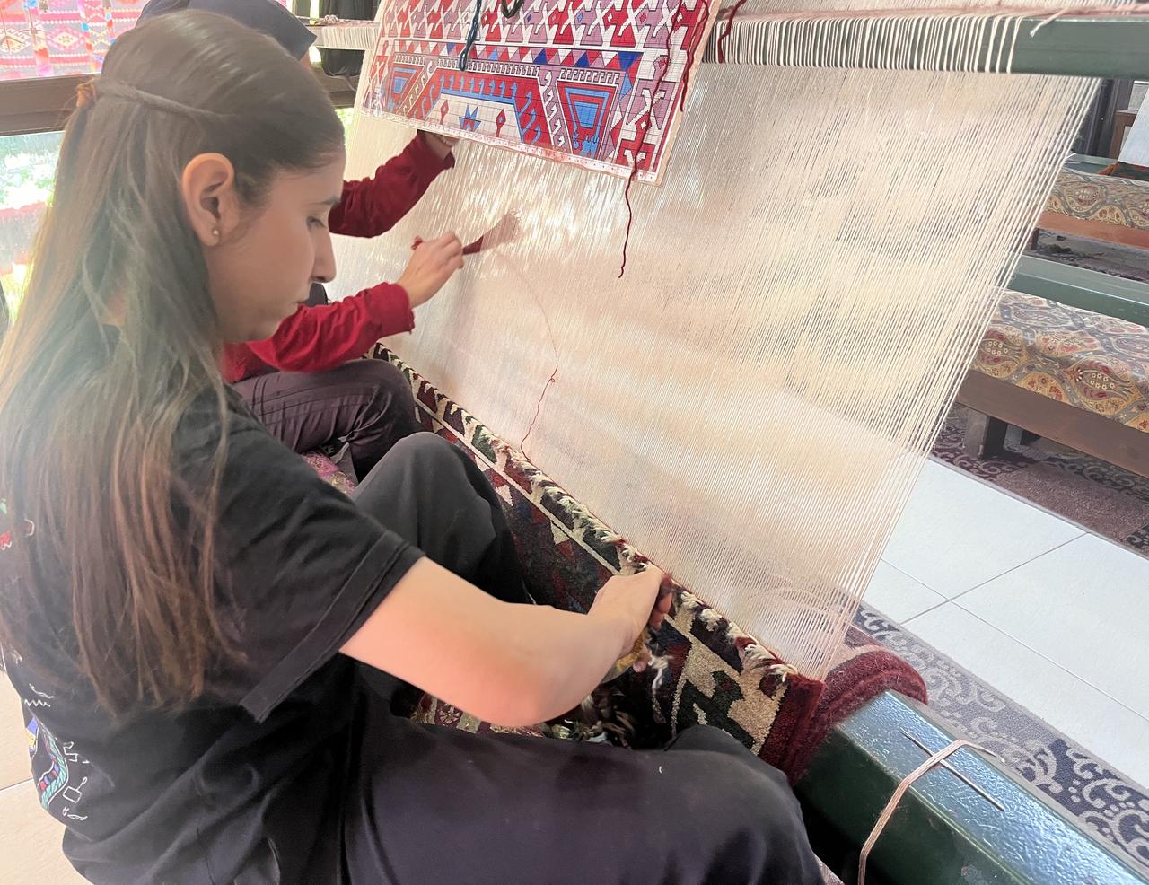Traditional weaving methods combined with hand craftsmanship preserve centuries-old textile heritage. Izmir, Türkiye, May 8, 2026. (IHA Photo)