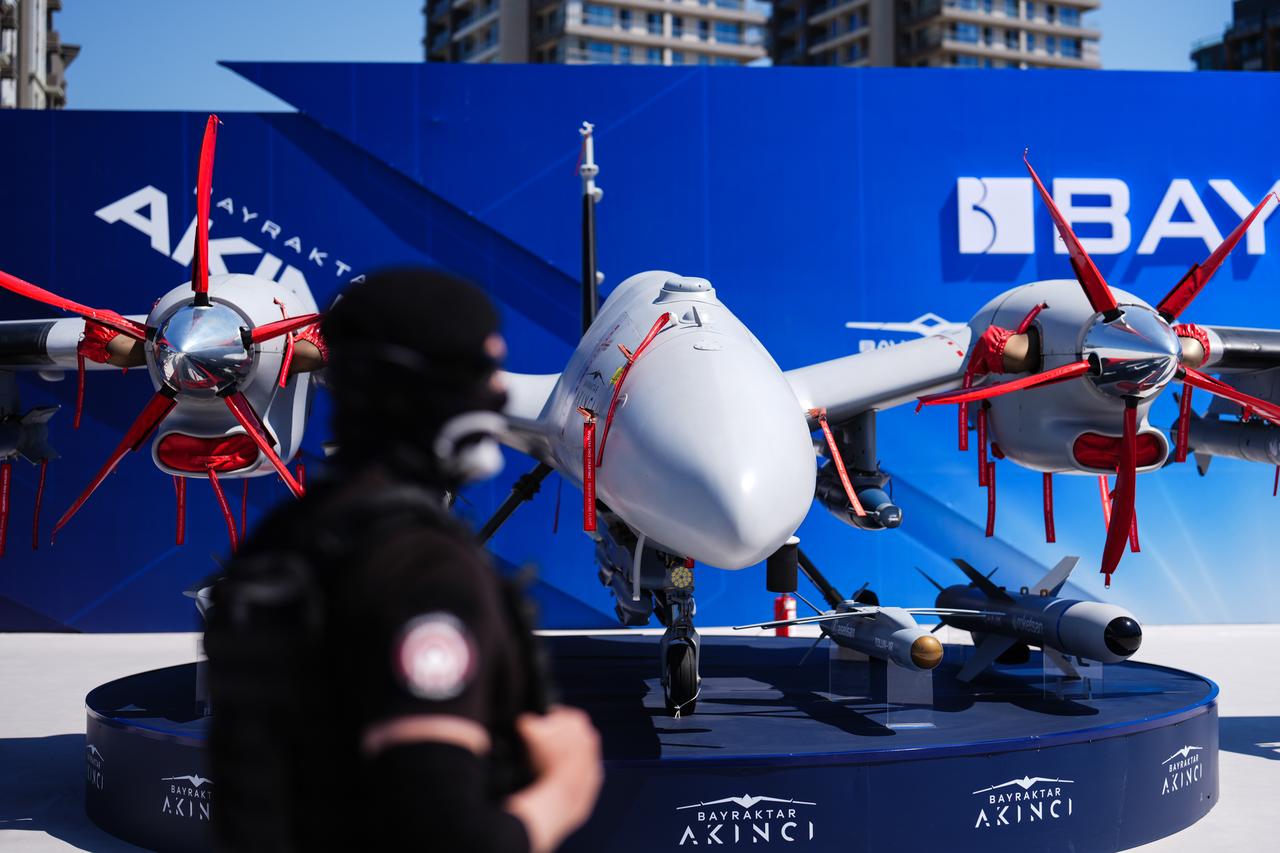 Participants visit the SAHA 2026 International Defense, Aerospace, and Space Industry Fair in Istanbul, Turkiye on May 6, 2026. (AA photo)