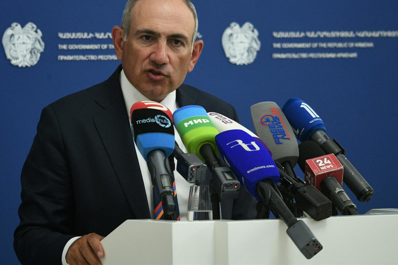 Armenia's Prime Minister Nikol Pashinyan delivers a speech during a press conference for Armenia's Republic Day in Yerevan, May 28, 2026. (AFP Photo)
