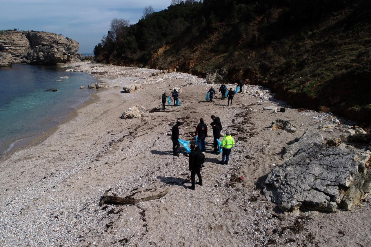 Plastic pollution triples in parts of Türkiye's Marmara Sea: Research