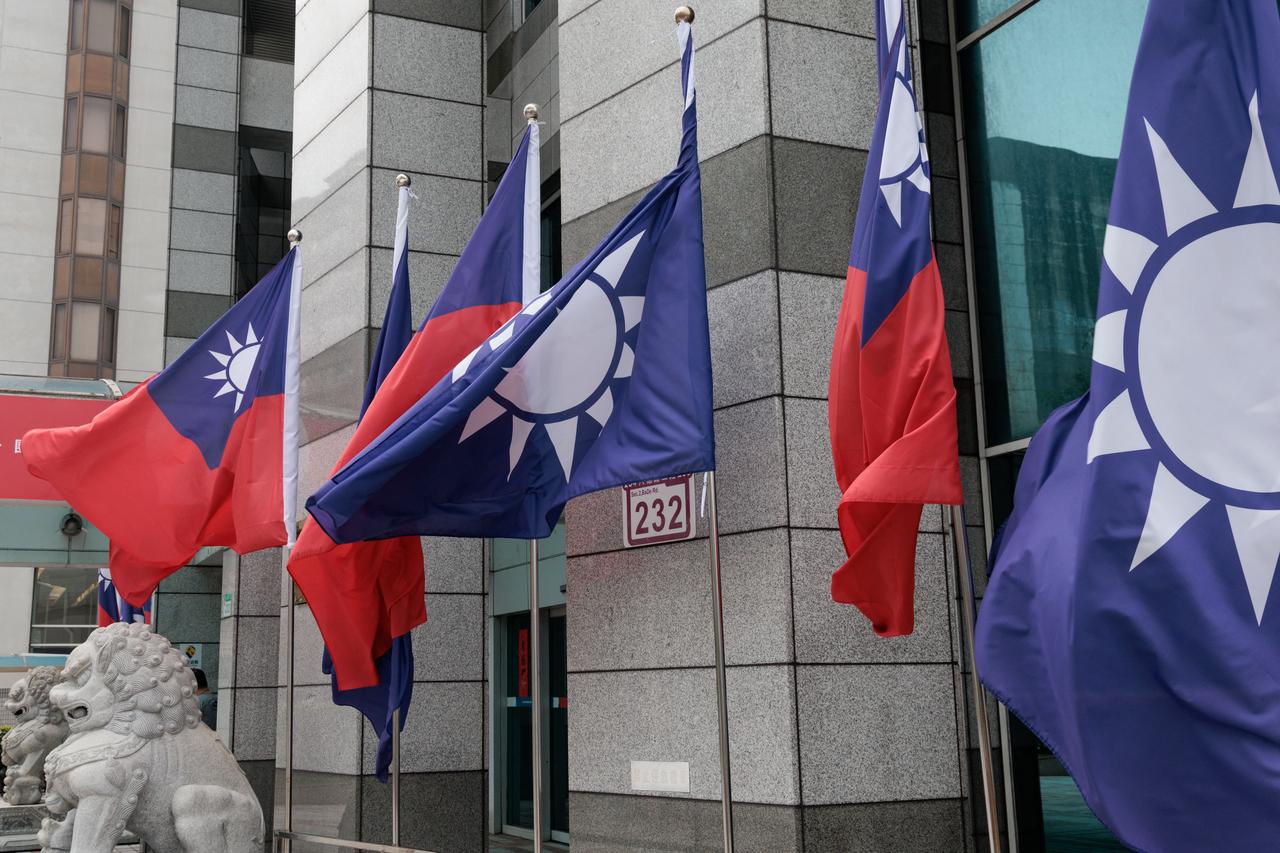 Kuomintang party flags and Taiwan's flags flutter during a press conference by Kuomintang chairwoman Cheng Li-wun in Taipei, Taiwan on June 1, 2026, ahead of her visit to the United States. (AFP Photo)