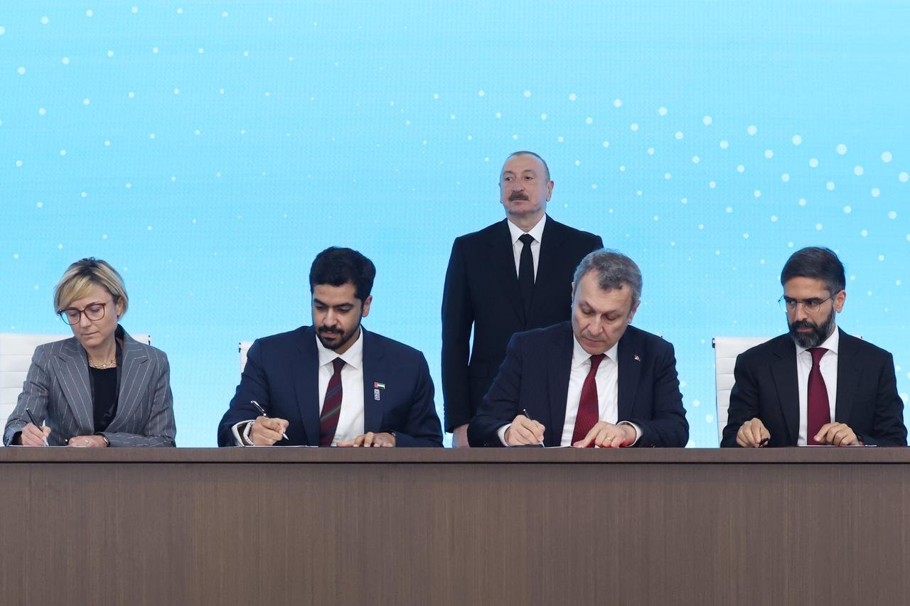 Türkiye, Azerbaijan strike 15-year deal for 33 bcm of gas supplies
