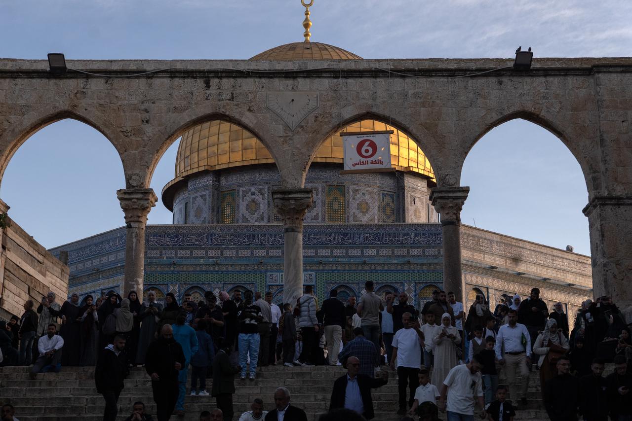 Muslim worshippers flock to the Al-Aqsa Mosque, located in the Old City of East Jerusalem, to perform the Eid al-Adha (Feast of Sacrifice) prayer on May 27, 2026.  (AA Photo)