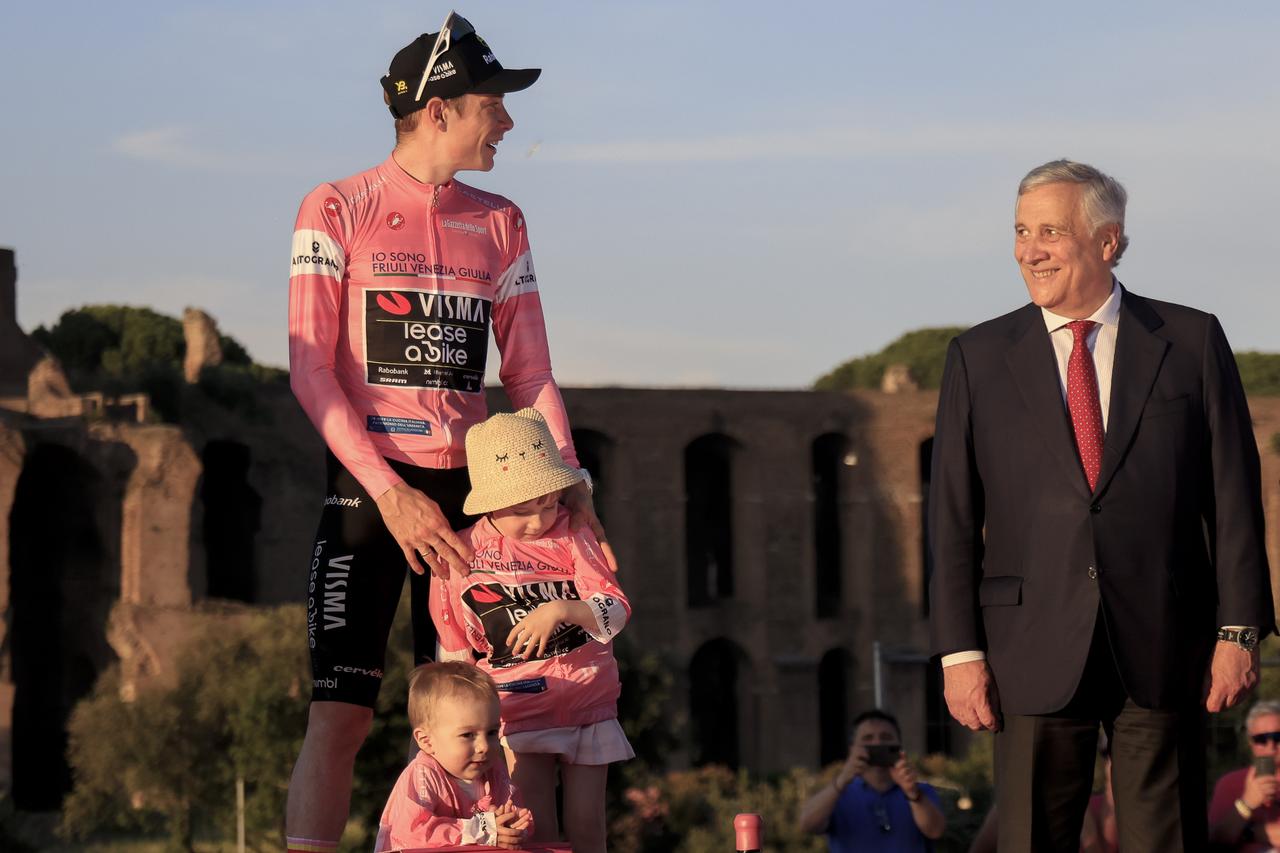 Vingegaard seals Giro d’Italia title to complete cycling’s Grand Tour set Image