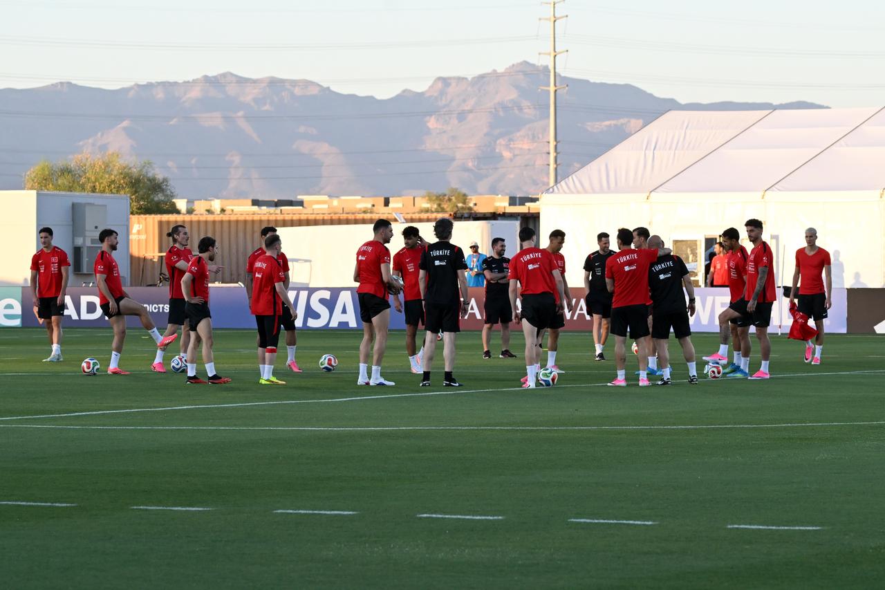 Turkish football team continues World Cup practice in Arizona