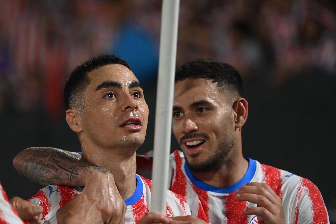 Paraguay's forward #10 Miguel Almiron (L) celebrates scoring his team's first goal during the international friendly football match between Paraguay and Nicaragua at the Defensores del Chaco Stadium in Asuncion, June 5, 2026. (AFP Photo)