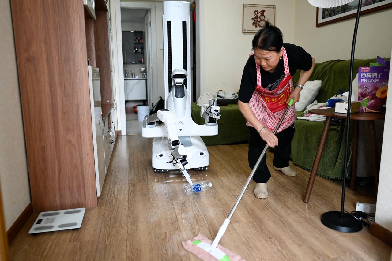 AI robots enter real-world living rooms to assist Chinese housekeepers