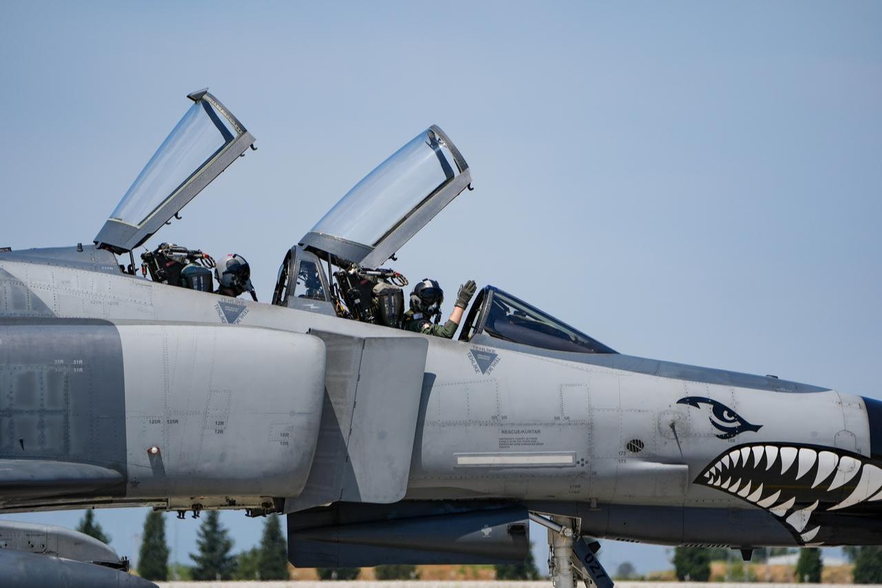A Turkish Air Force F-4E Phantom II (Terminator 2020) fighter jet conducts a rehearsal flight ahead of the Youth and Aviation Festival in Izmir, Türkiye, June 4, 2026. (AA Photo)