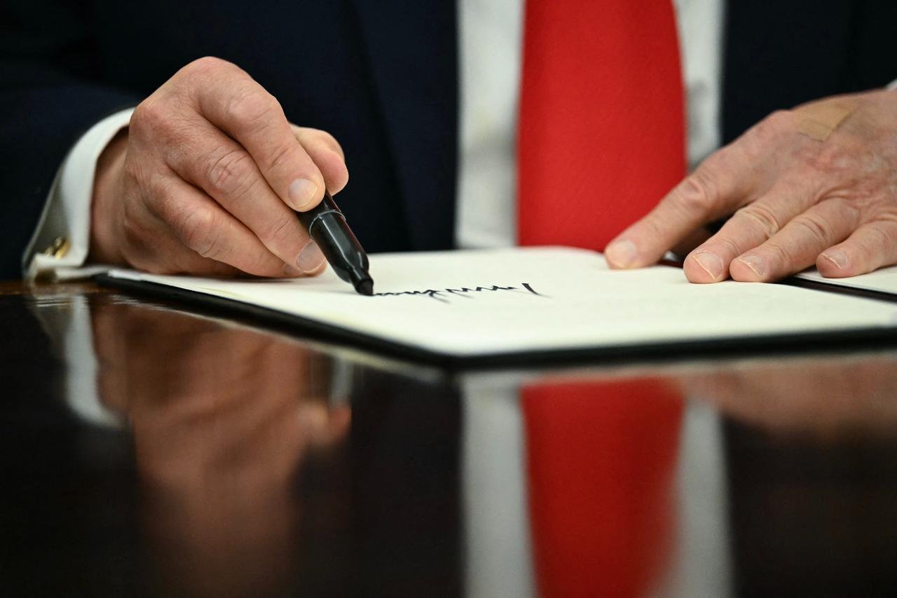 Signing ceremony for US-Iran deal reportedly expected in Geneva