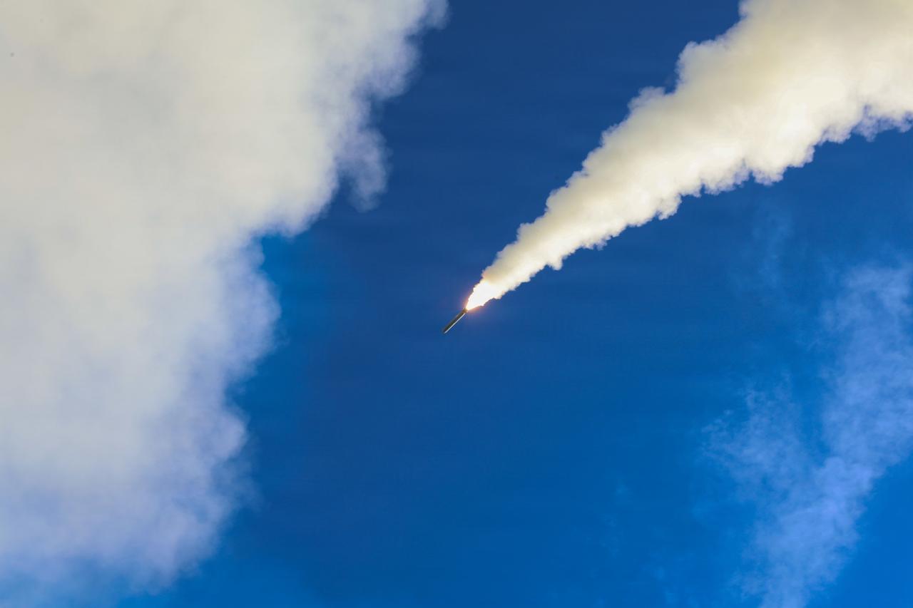 Arleigh Burke-class guided-missile destroyer USS Thomas Hudner (DDG 116) fires a Tomahawk land attack missile during Operation Epic Fury, Mar. 21, 2026. (Photo via U.S. Navy)
