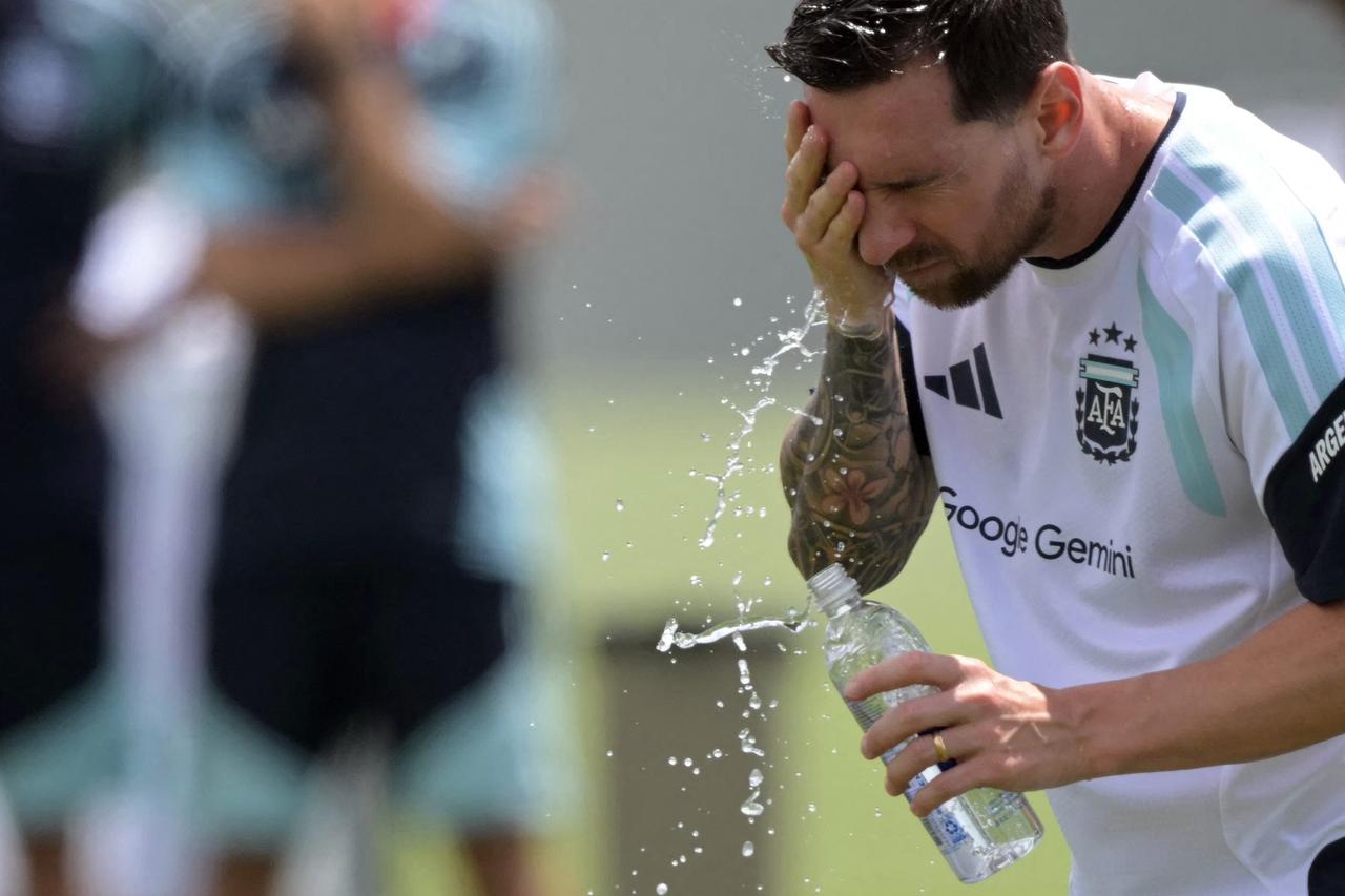 Climate change raises heat risk for nearly half of World Cup matches