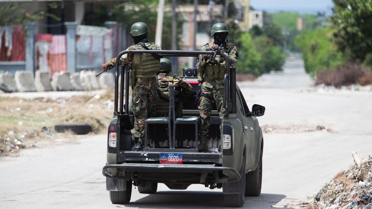 Haitian army forces (FADH) patrol the city center near the National Palace, in Port-au-Prince, Haiti, on October 1, 2025. (AFP Photo)