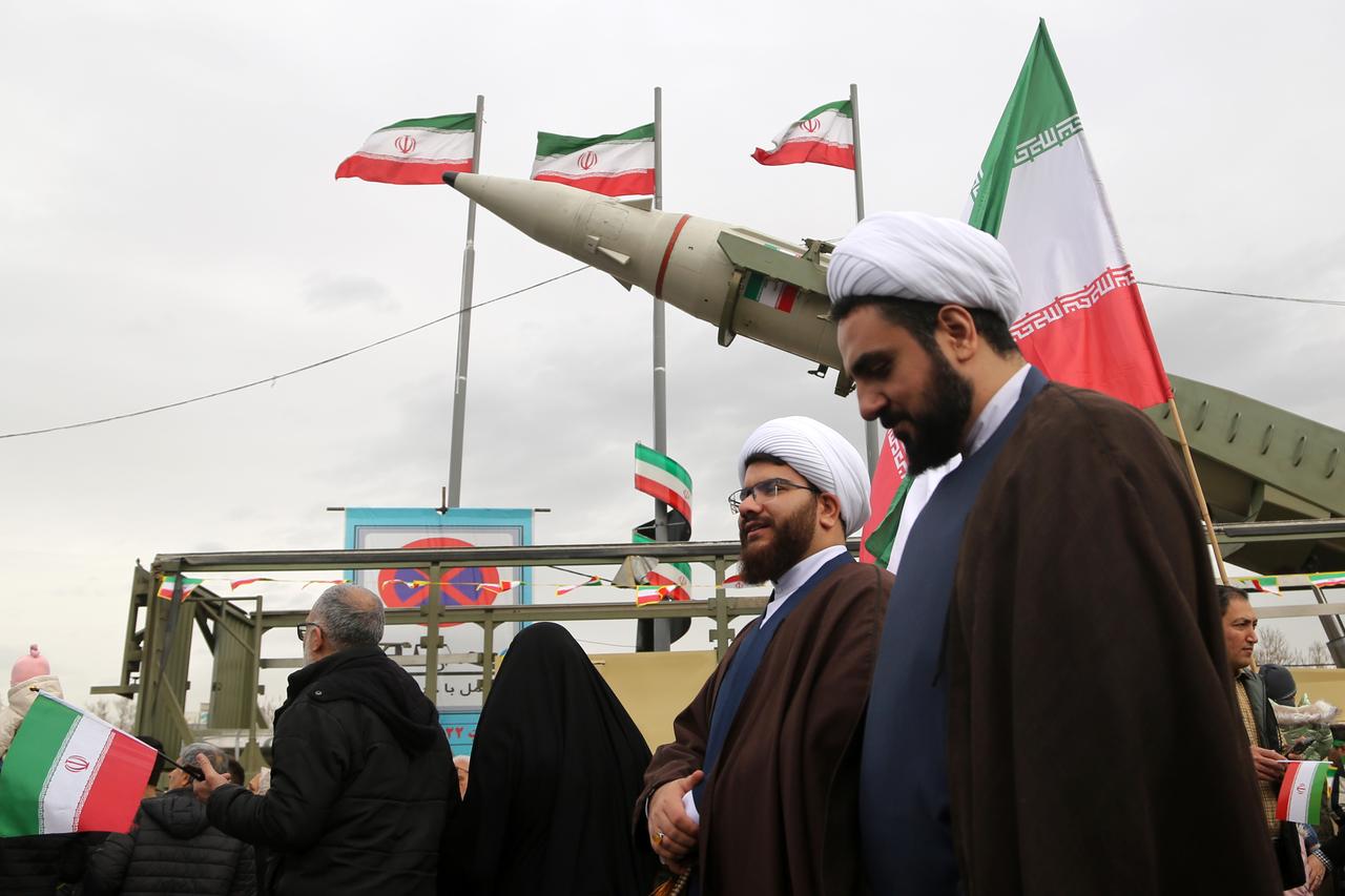 Iran reportedly agrees not to produce or acquire nuclear weapon under draft deal