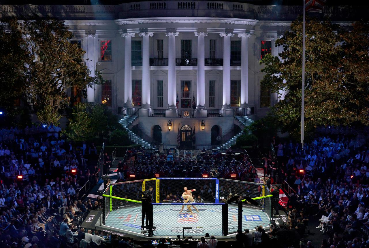 Bo Nickal and Kyle Daukaus fight in a middleweight bout during UFC Freedom 250 on the South Lawn of the White House in Washington, DC, on June 14, 2026. (AFP Photo)