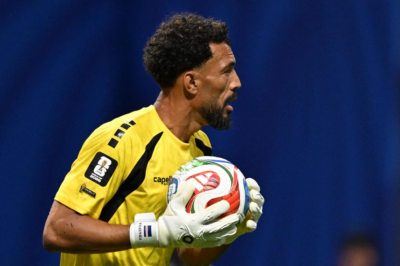 Cape Verde's goalkeeper #01 Vozinha holds the ball during the 2026 World Cup Group H football match between Spain and Cape Verde at the Atlanta Stadium in Atlanta, June 15, 2026. (AFP Photo)