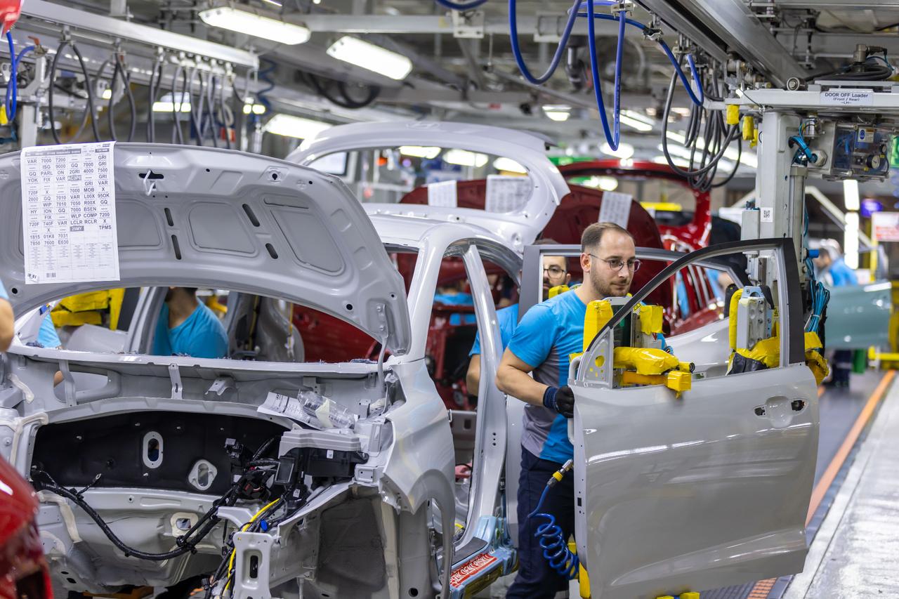 Hyundai adds €55M battery plant, Renault sticks to €400M plan in Türkiye