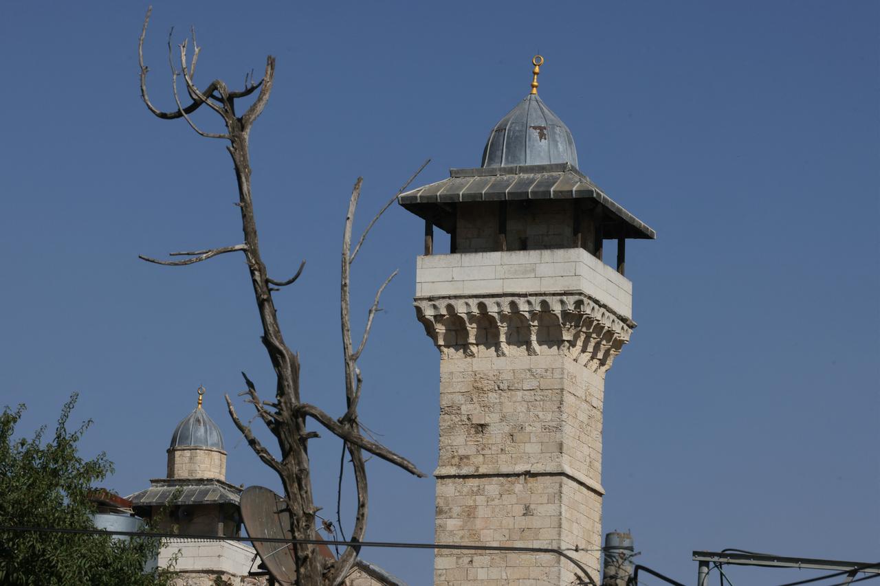 Israeli minister strips Hebron holy site of Palestinian planning authority