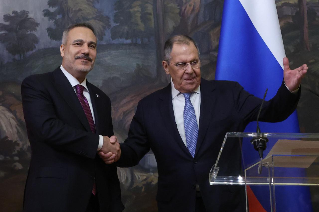 Lavrov accuses EU of building security structures against Russia