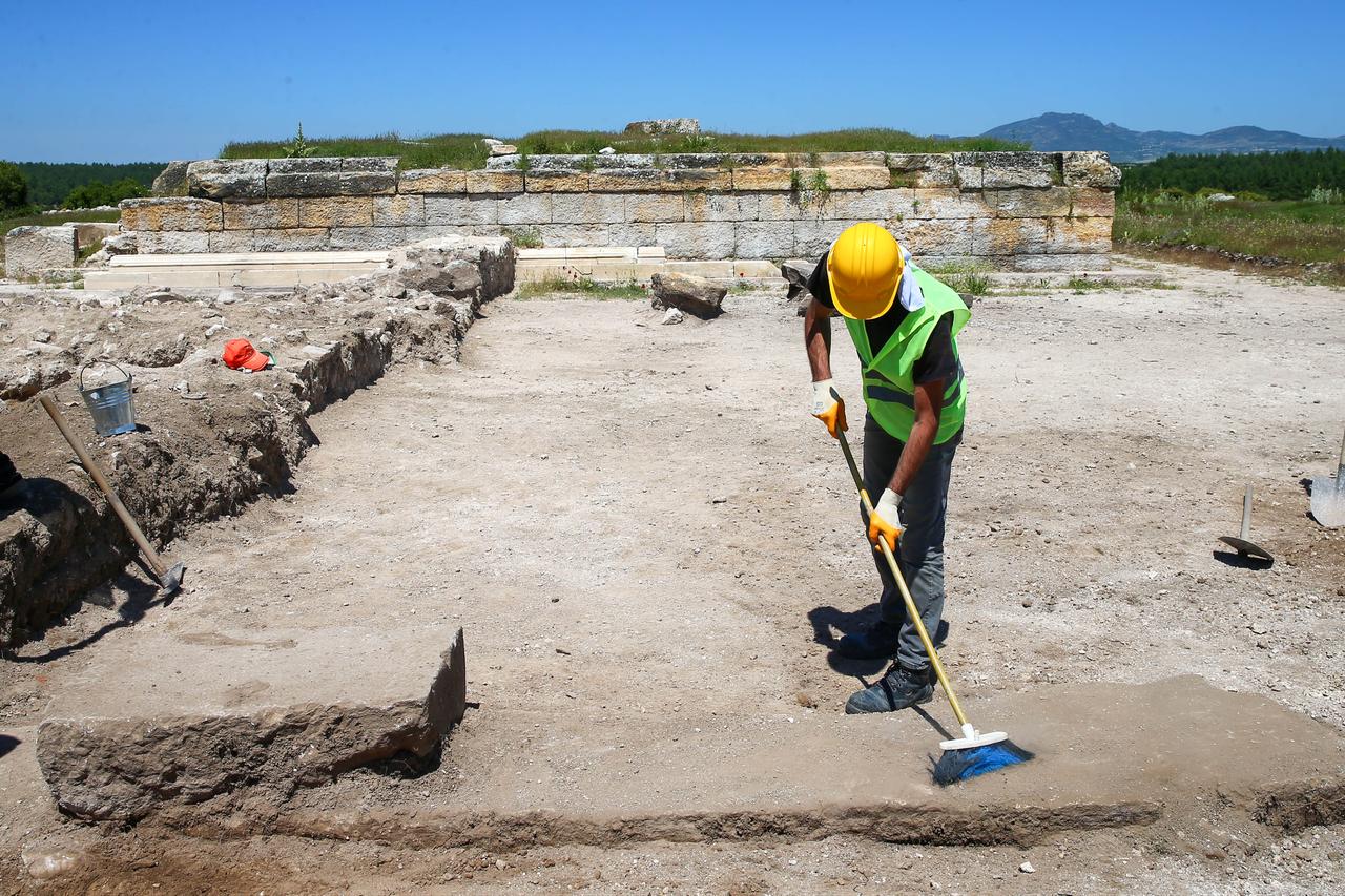 A view of ongoing archaeological excavations at the North Temple of the ancient city of Blaundos in Usak, Türkiye, June 16, 2026. (AA Photo)