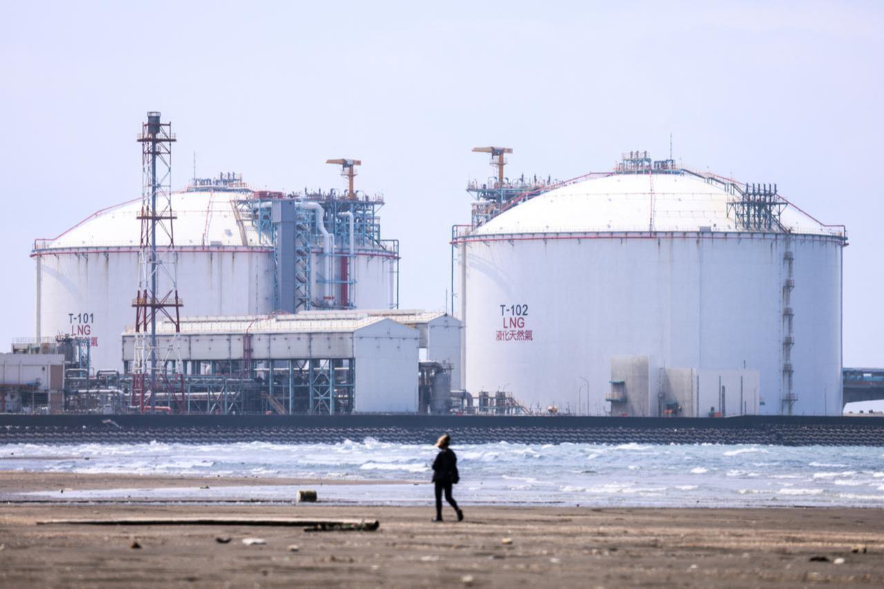 Qatar plans rapid LNG restart after Strait of Hormuz reopens