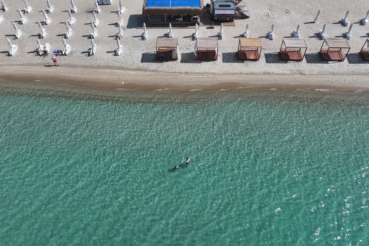 Self-cleaning waters, sandy beaches put Saros Gulf on Türkiye's summer map
