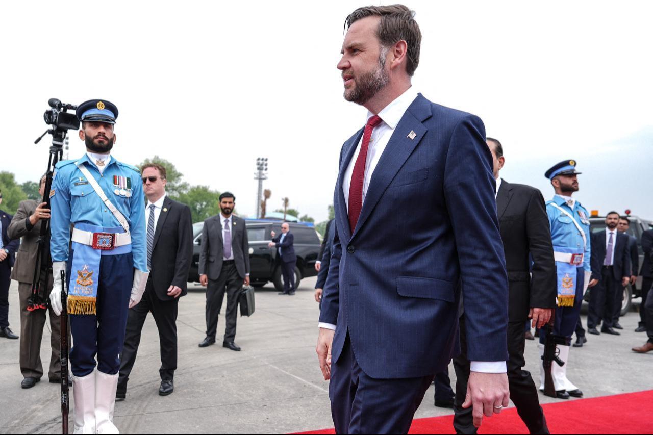 US Vice President JD Vance (C) arrives for the US-Iran peace talks in Islamabad, Pakistan on April 11, 2026. (AFP Photo)