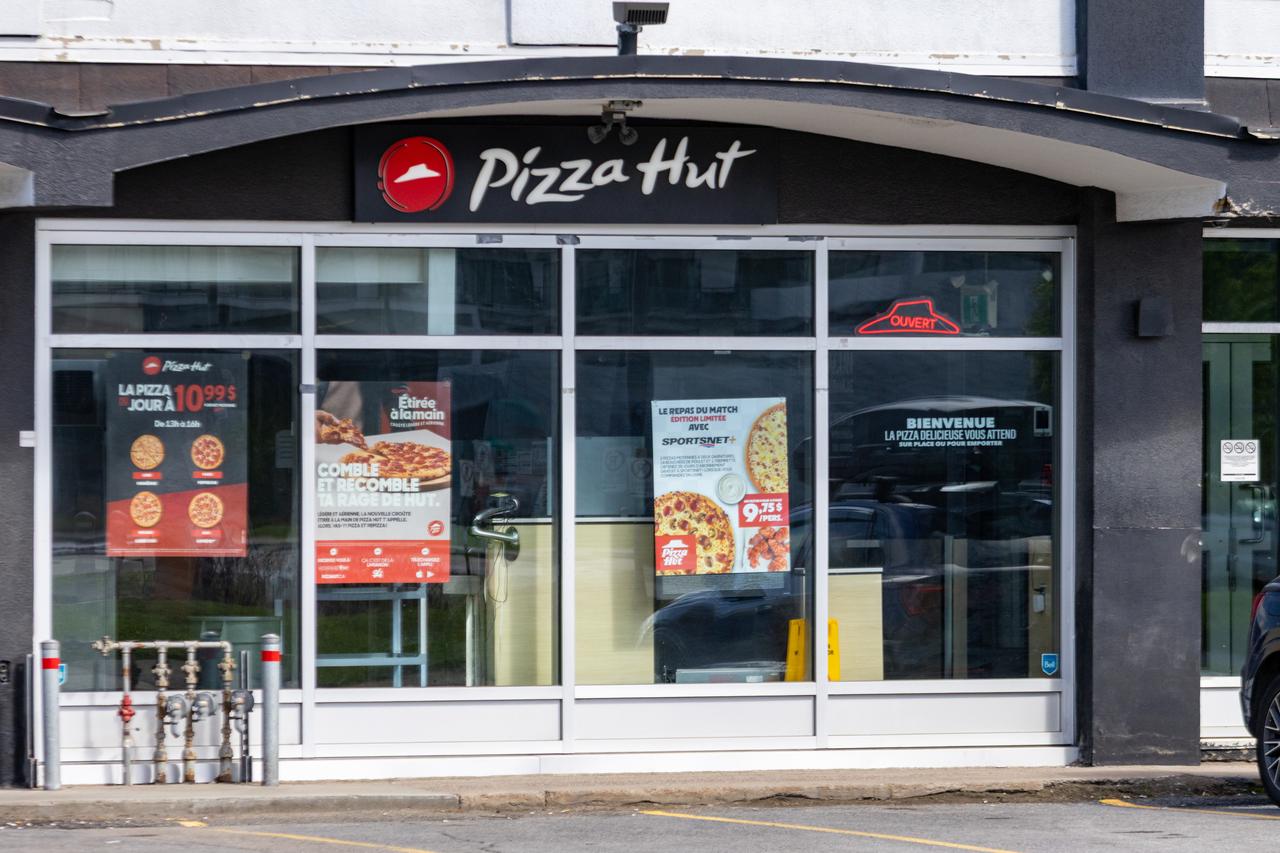 A Pizza Hut restaurant is seen in Gaspesie, Canada, on May 30, 2026. (Adobe Stock Photo)
