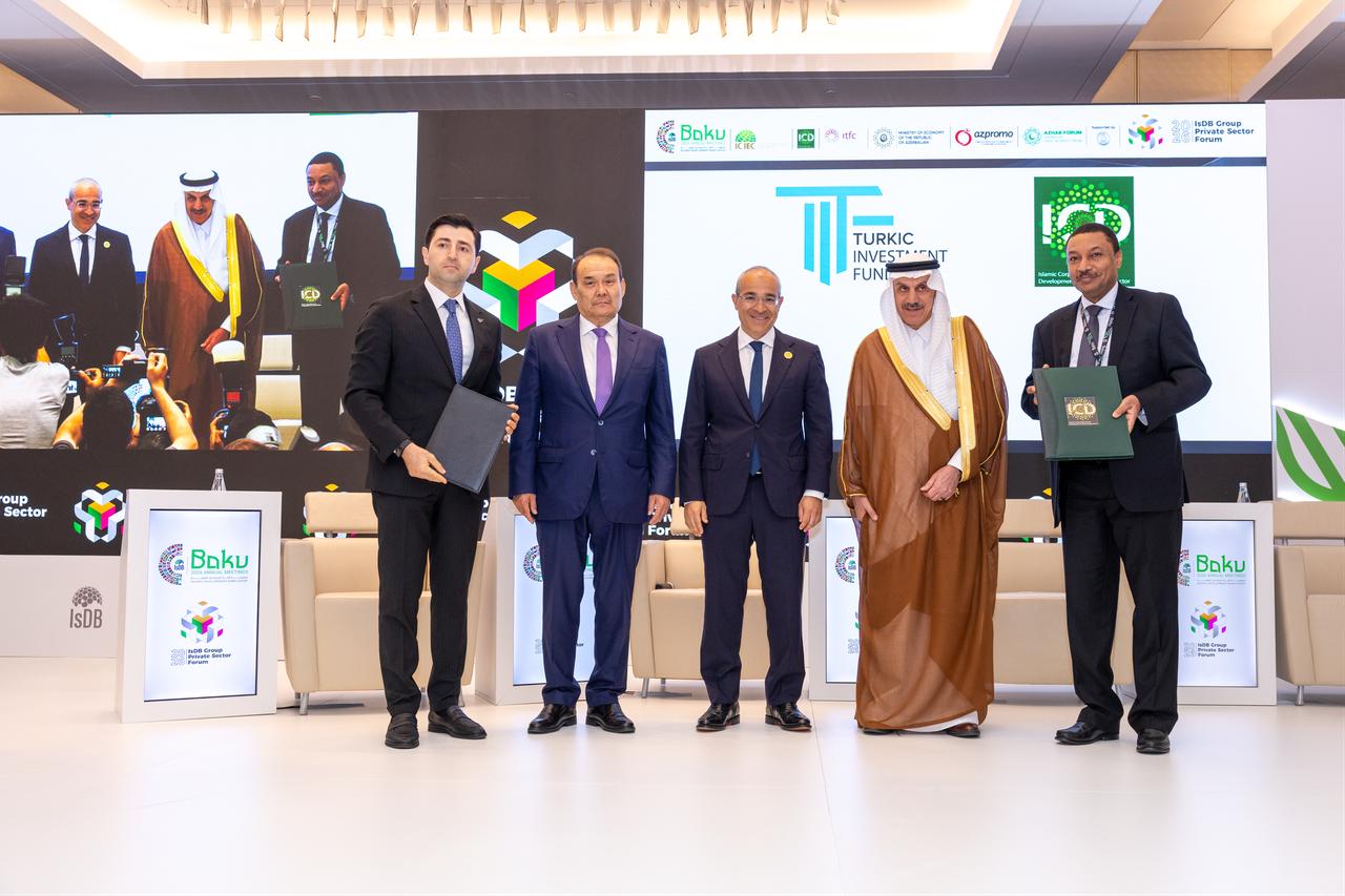 Officials pose after signing a framework agreement between the Turkic Investment Fund (TIF) and the Islamic Corporation for the Development of the Private Sector (ICD) during the Islamic Development Bank Group Annual Meetings in Baku, Azerbaijan, June 17, 2026. (Courtesy of TIF)