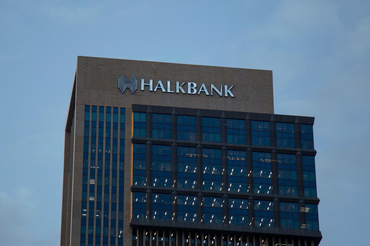 Türkiye's Halkbank wins dismissal of US sanctions evasion case