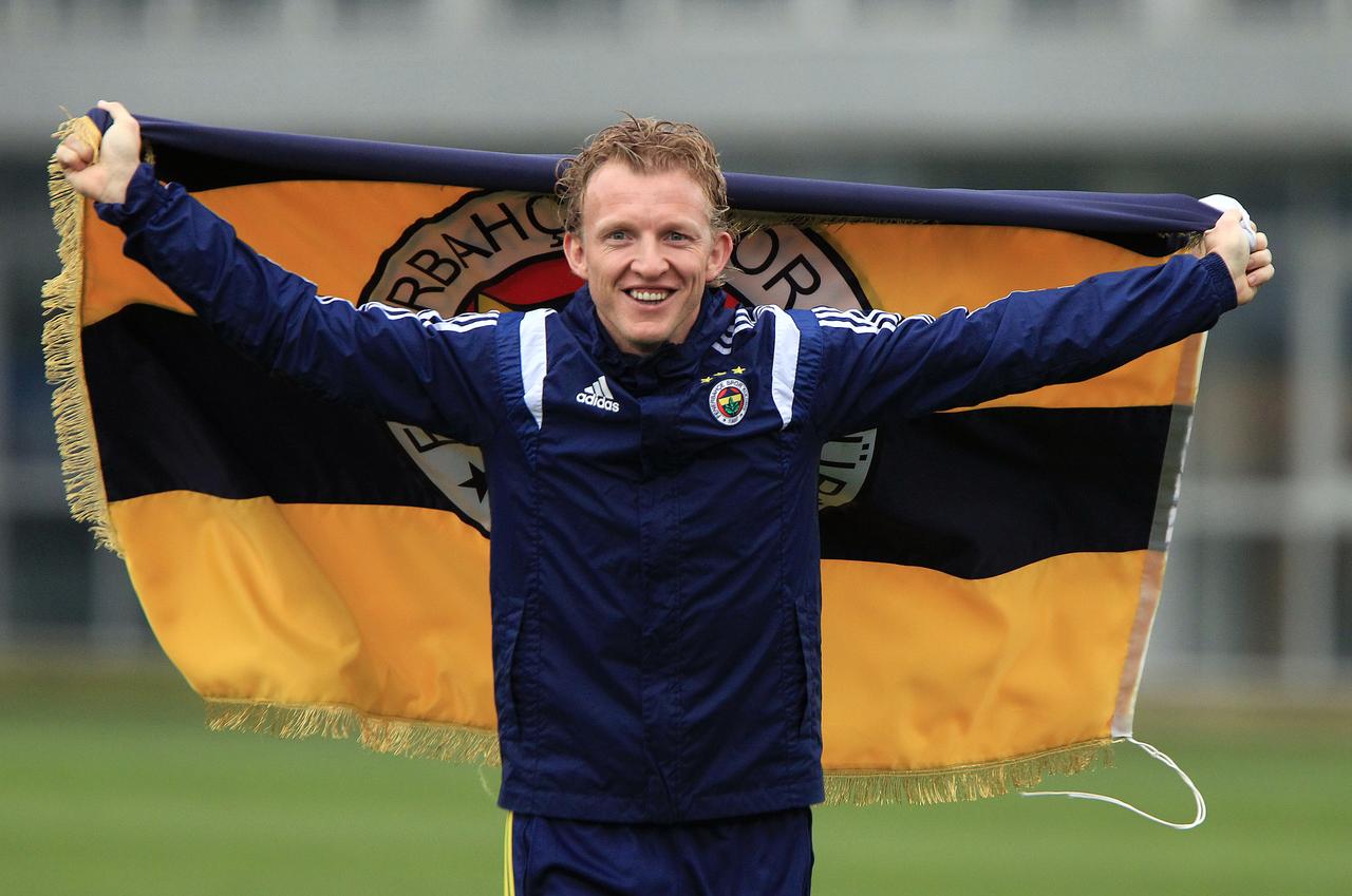 Dirk Kuyt of Fenerbahce poses to media after a training session in Istanbul, Türkiye, March 11, 2015. (AA Photo)