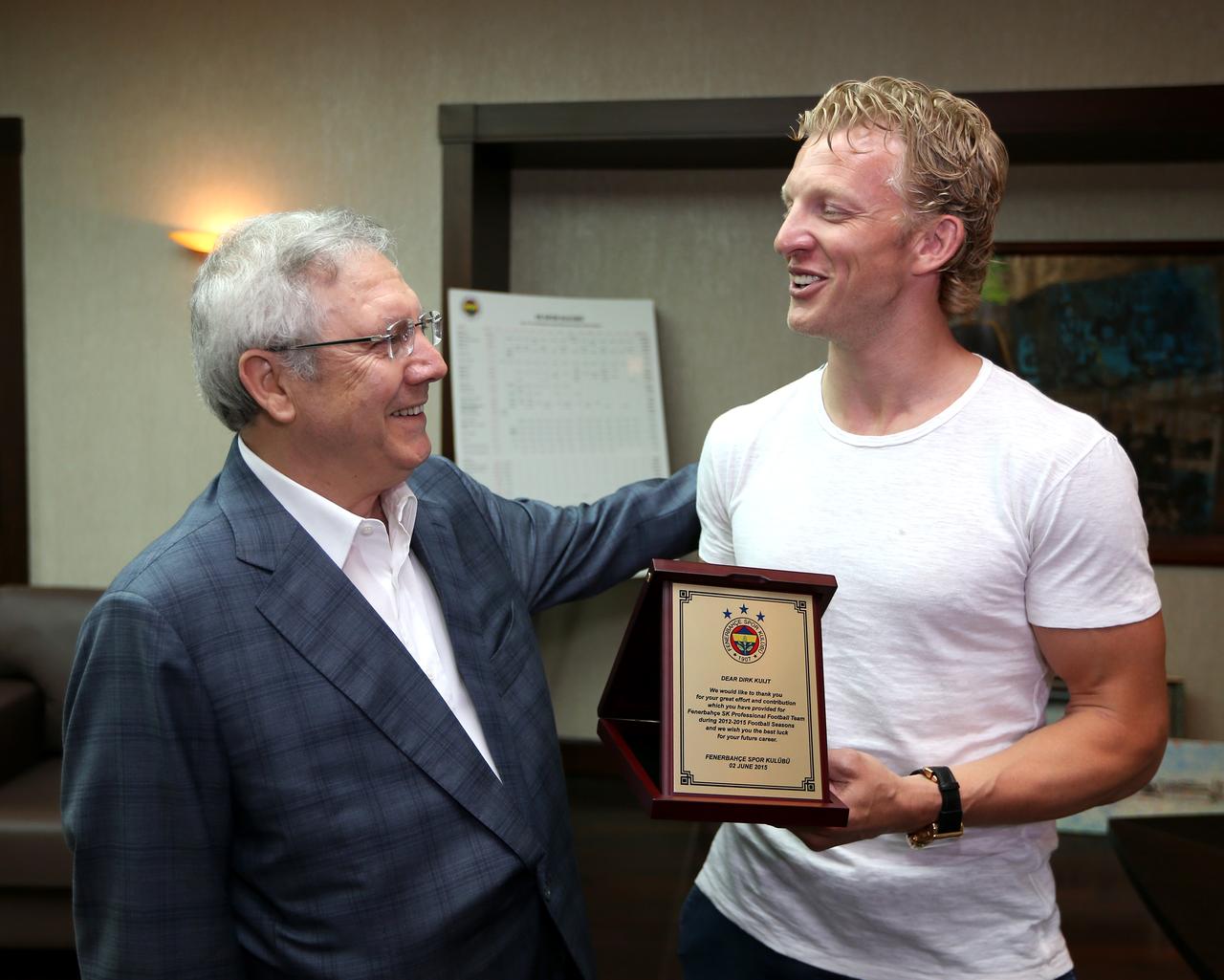Dirk Kuyt's leaving from Fenerbahce, in Sukru Saracoglu Stadium in Istanbul, Türkiye, June 2, 2015. (AA Photo)